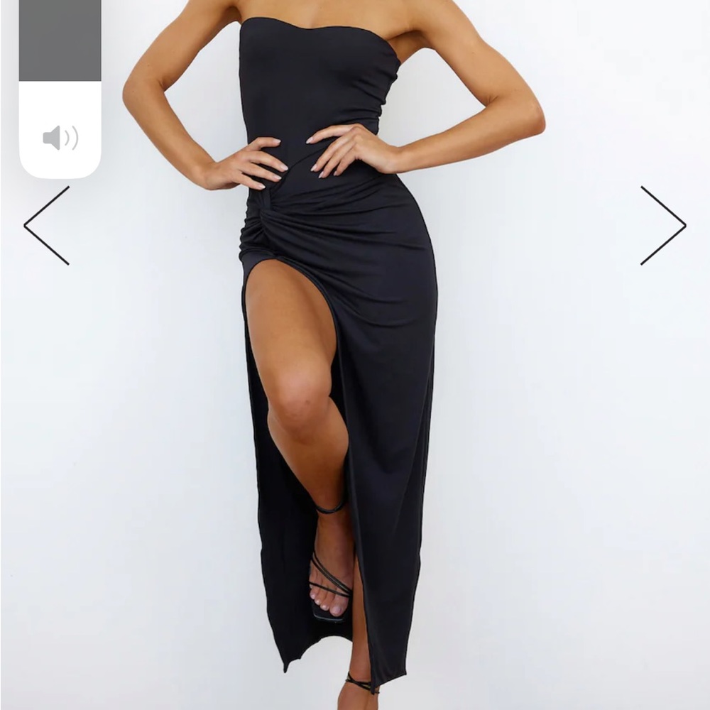 Black elegant strapless dress. Hello Molly New With Tags Size Small - Picture 5 of 7